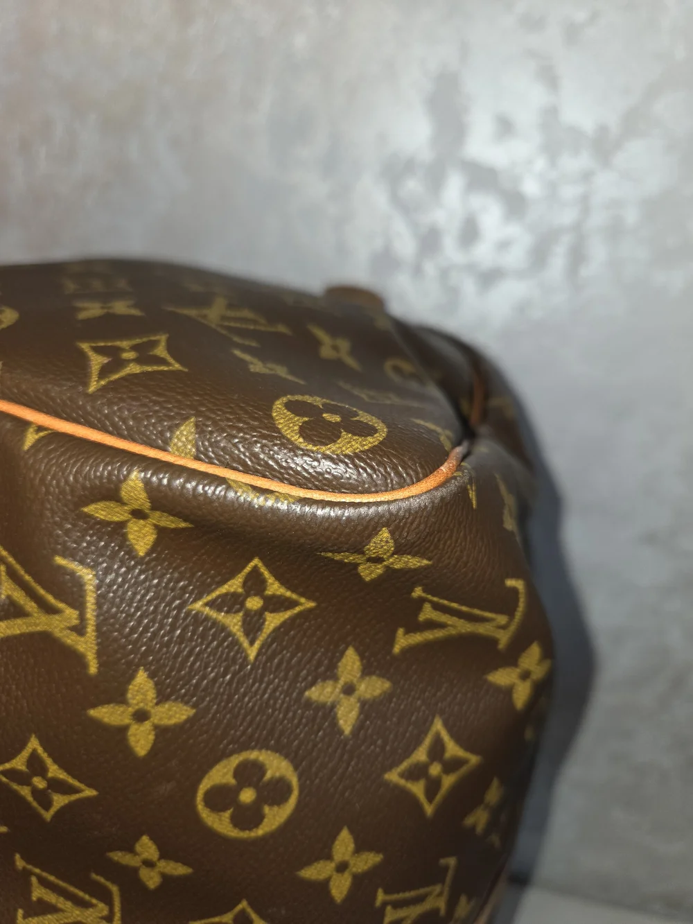 Louis Vuitton classic louis